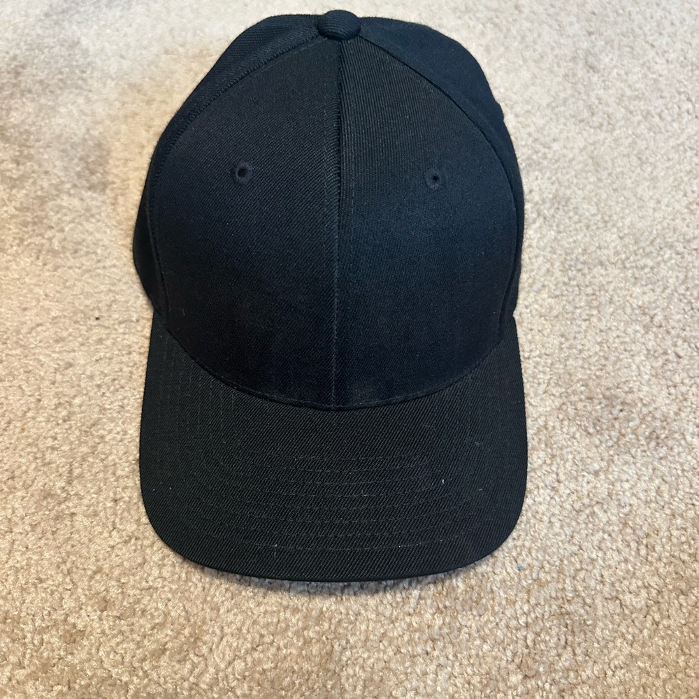 Black Baseball Cap